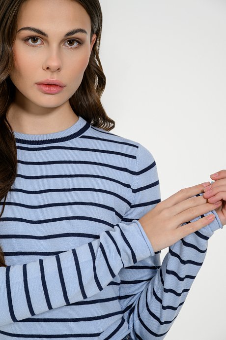 Knitted basic crop top with stripes