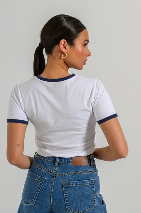 Κροπ t-shirt με τύπωμα