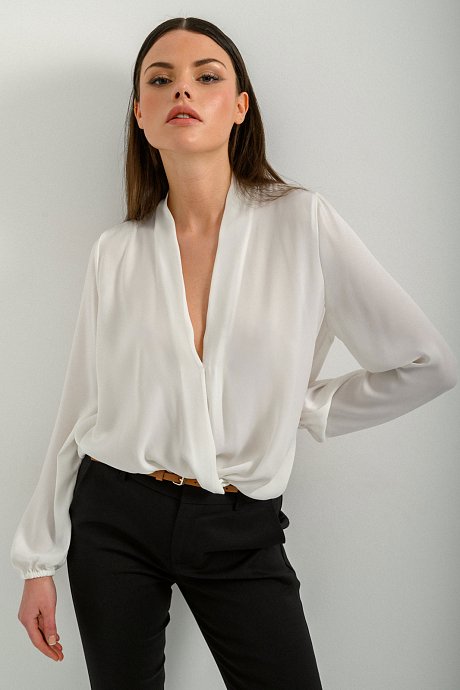 Cruise blouse with shinny effect