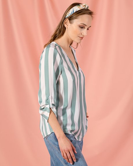 V neckline striped shirt