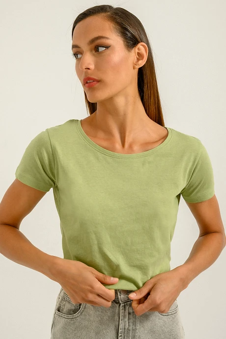 Basic t-shirt με στρογγυλή λαιμόκοψη