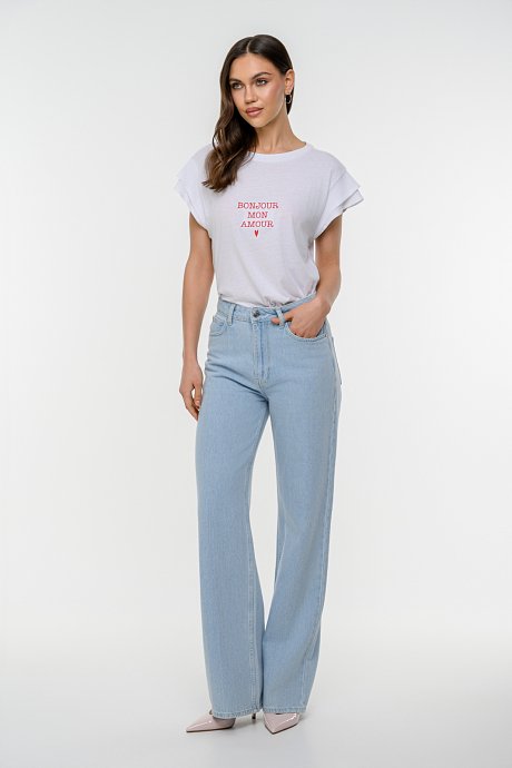 T-shirt με τύπωμα και μανίκι με λεπτομέρεια