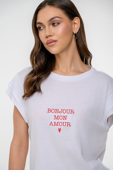 T-shirt με τύπωμα και μανίκι με λεπτομέρεια