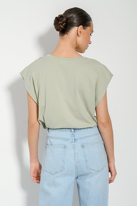 T-shirt με τύπωμα και V λαιμόκοψη