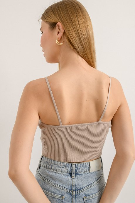 Knitted ribbed cropped top