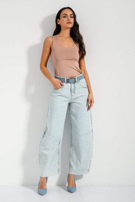 Lycra top with wide straps