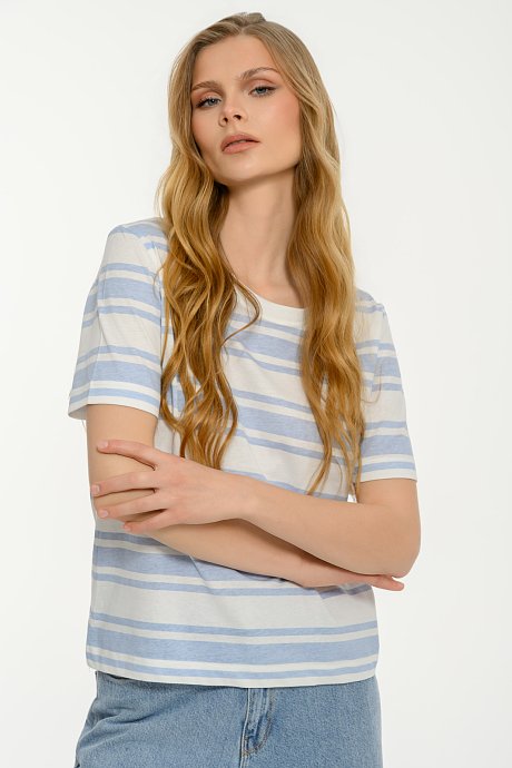 Ριγέ t-shirt με στρογγυλή λαιμόκοψη