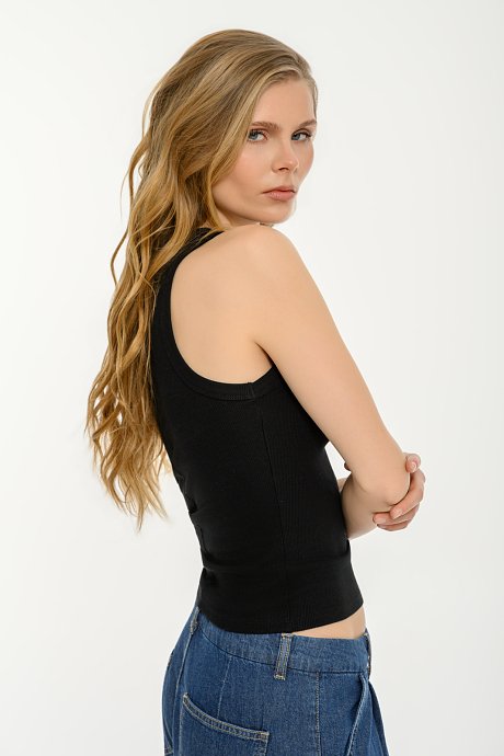 Basic sleeveless ribbed top