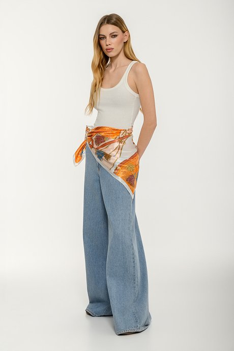 Basic sleeveless ribbed top