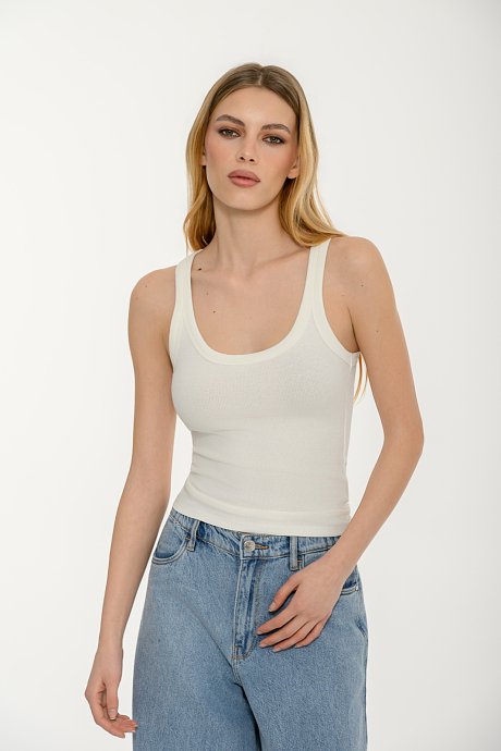 Basic sleeveless ribbed top