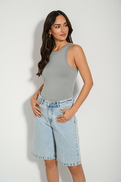 Halter top