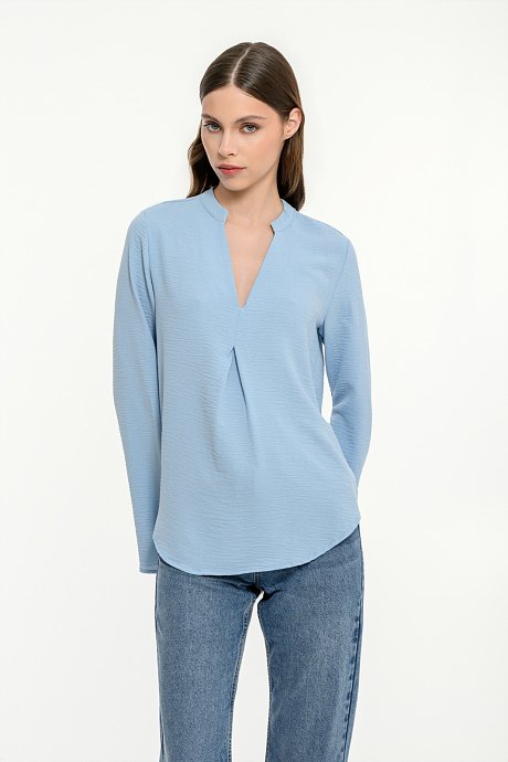 Blouse with wide sleeves