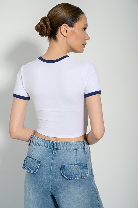 Κροπ t-shirt με τύπωμα