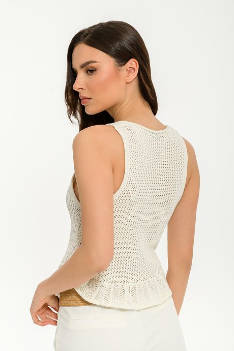 Sleeveless crochet knit top with buttons