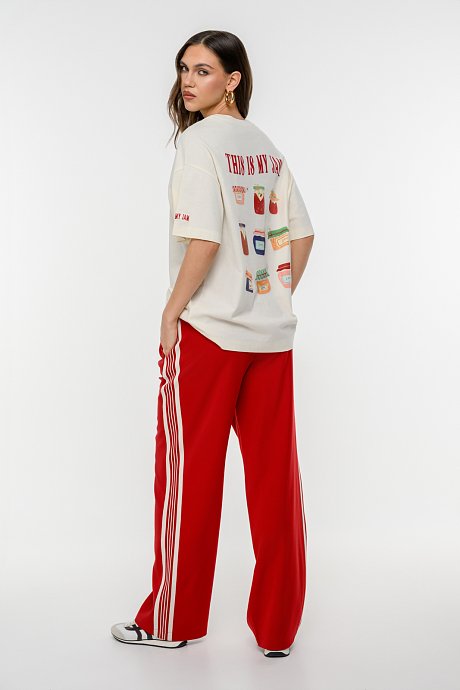 Oversized t-shirt με τύπωμα στην πλάτη