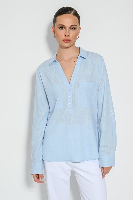 Linen blouse with buttons