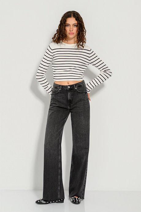 Knitted basic crop top with stripes