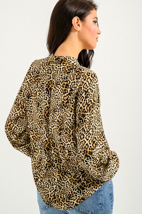 Κρουαζέ μπλούζα με leopard print