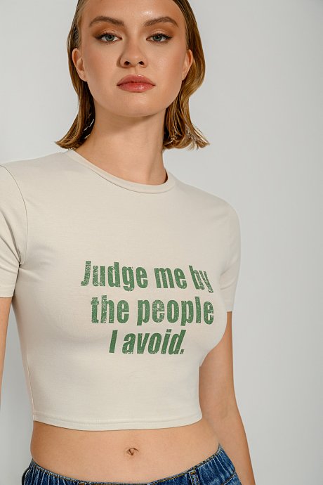Κροπ t-shirt με τύπωμα