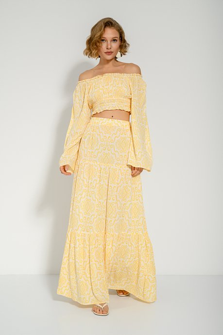 Off shoulder κροπ τοπ με boho print