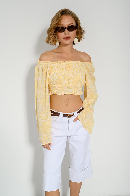 Off shoulder κροπ τοπ με boho print