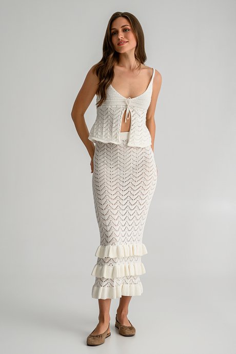 Knitted crochet top with front slit