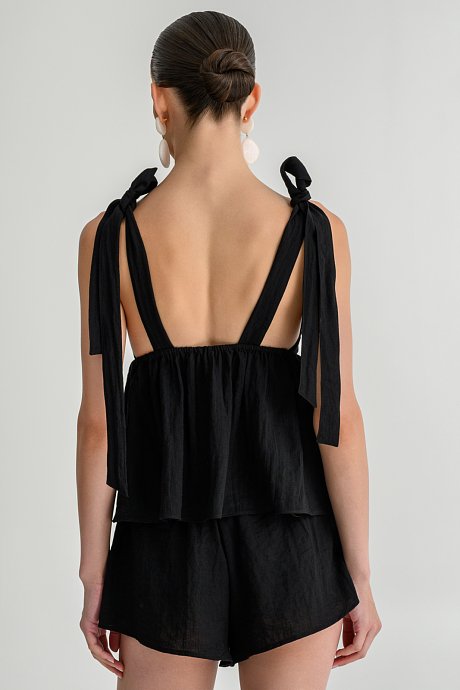 Rustic top with wide tie-straps