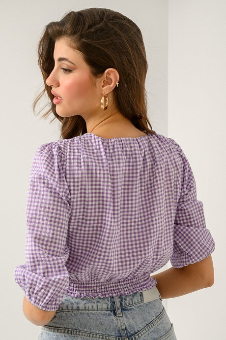 Checkered cropped top with tying