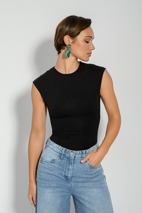 Sleeveless bodysuit