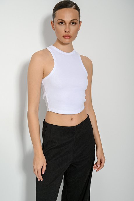Rib sleeveless top with halter neckline