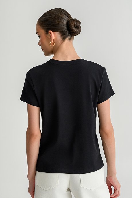 Basic t-shirt με στρογγυλή λαιμόκοψη