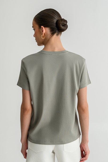 Basic t-shirt με στρογγυλή λαιμόκοψη