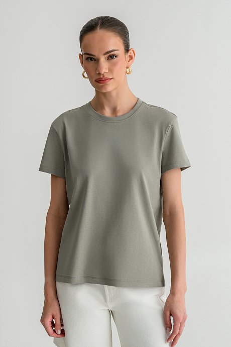 Basic t-shirt με στρογγυλή λαιμόκοψη