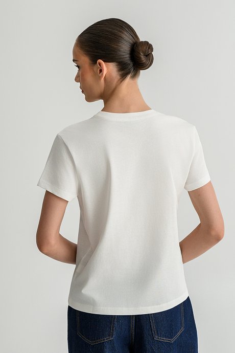 Basic t-shirt με στρογγυλή λαιμόκοψη