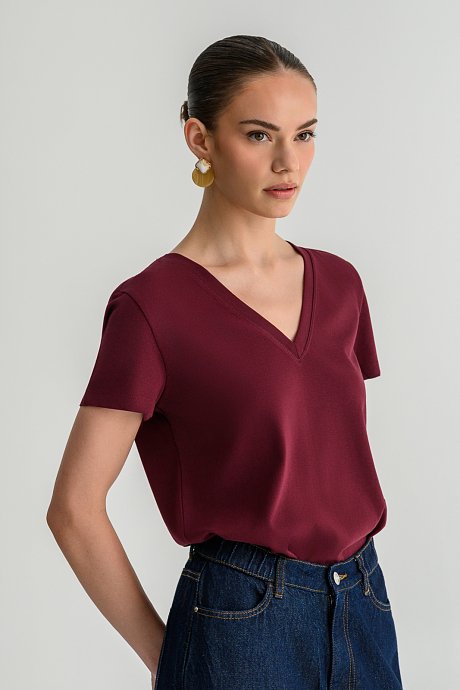 Basic t-shirt με V λαιμόκοψη