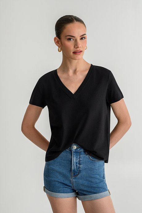Basic t-shirt με V λαιμόκοψη