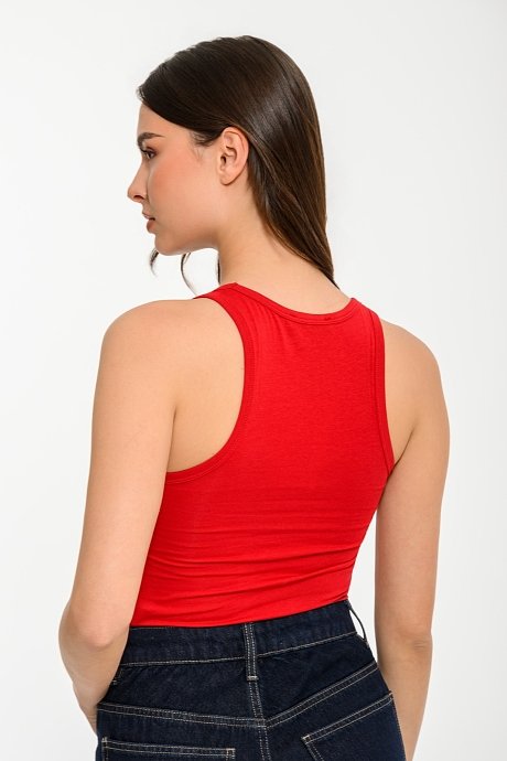Sleeveless basic tank top
