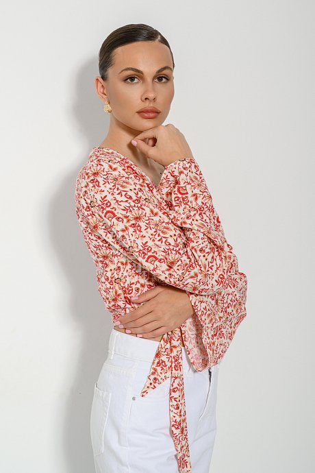 Floral top with tying