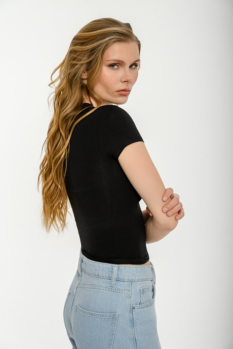 Basic top with short sleeves