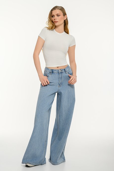 Basic top with short sleeves