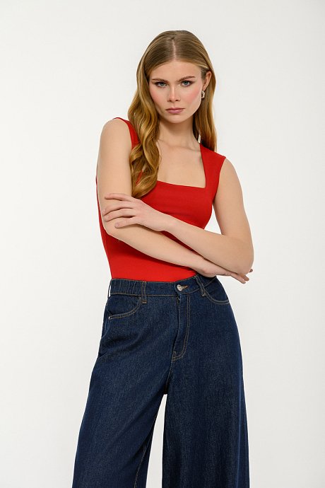 Lycra top with square neckline