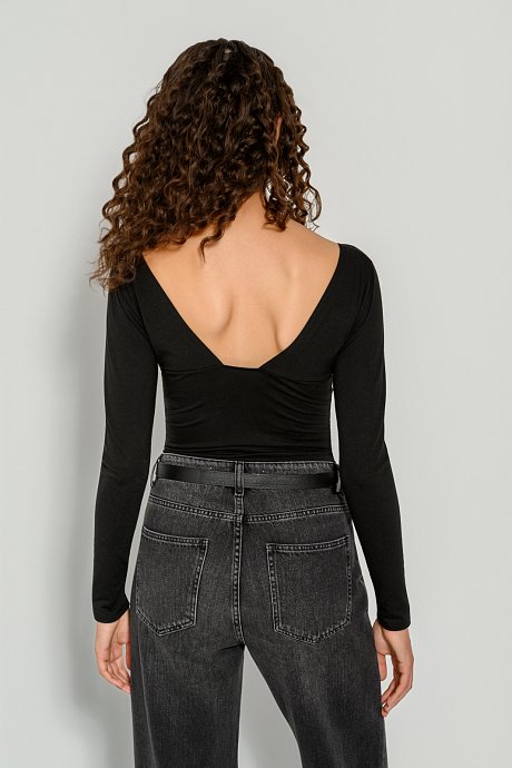 Top with V neckline and open back