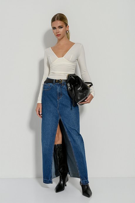 Top with V neckline and open back