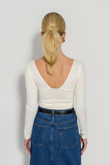 Top with V neckline and open back