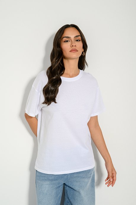 Basic t-shirt με κοντά μανίκια