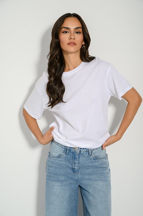 Basic t-shirt με κοντά μανίκια