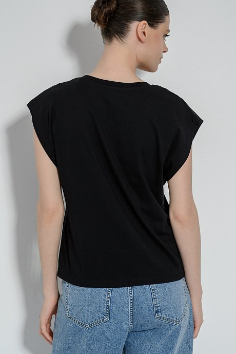 T-shirt με V ντεκολτέ