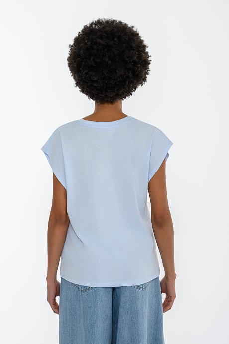 T-shirt με τύπωμα και V λαιμόκοψη