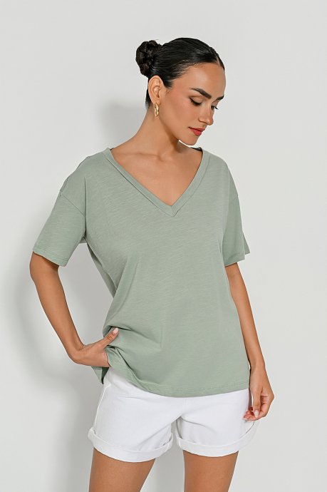 Basic blouse with short sleeves
