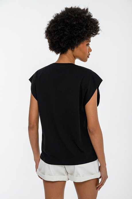 T-shirt με τύπωμα και V λαιμόκοψη